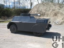 Mowag Panzerattrappe, Pz Attrw sch gl 4x4