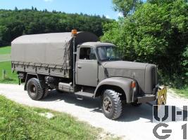 Saurer 2 DM, Lastw 4,9 t gl 4x4 für Schneepflug