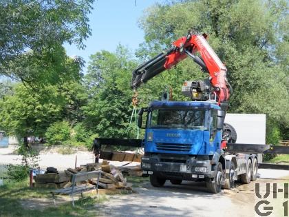 Iveco Trakker AD-N 410 T50/P, Lastw für WA Ladekr Verw 8,4 t 8x4 für Hebu, Foto M. Hofmann