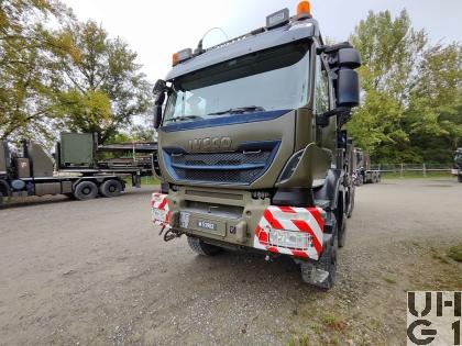  IVECO Trakker AT410T50W/P, Sattelschl sch int Ladekr, 8x8 gl mit Zusatzbrücke