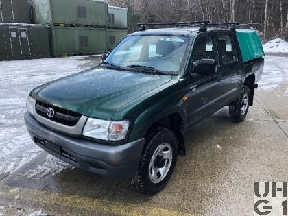 Toyota Hilux 4WD D-4D, Lieferw 0,7t/5Pl mit Anhvor, Bild Armasuisse