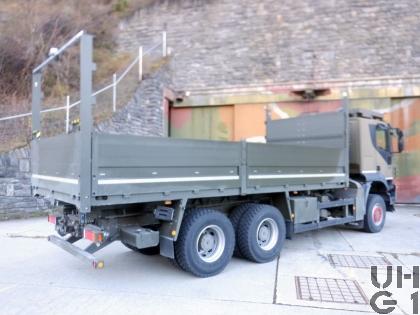  IVECO Trakker AT-N 380 T 50 W, Lastw BFW Was Trsp 9t, Bild Ruag AG