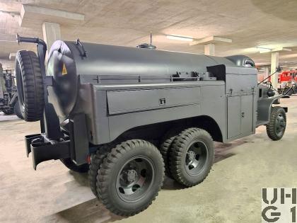 GMC CCKW 353 A2, Tankwagen 3'000 Liter sch gl 6x6